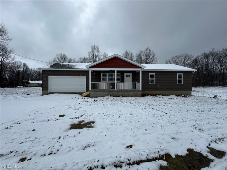 32 Maranatha Drive, Youngstown, OH, 44505