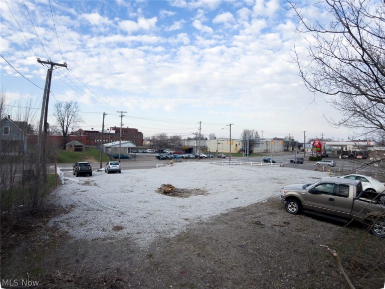 Navarre Road, Canton, OH - Photo 3