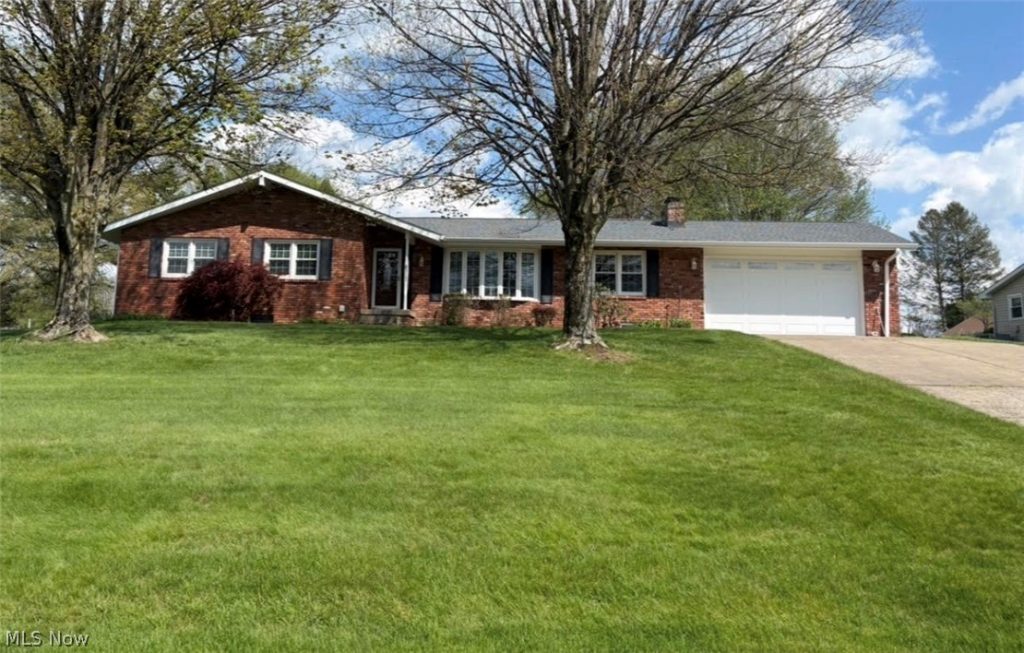 67541 Almar Lane, St Clairsville, OH