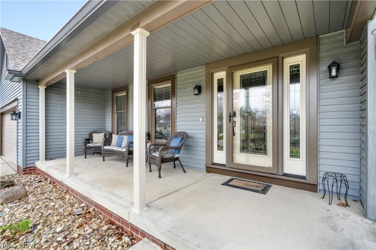 6408 Tara Drive, Poland, OH - Photo 6
