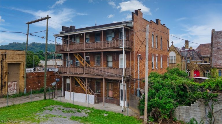 416 Adams Street, Steubenville, OH - Photo 6