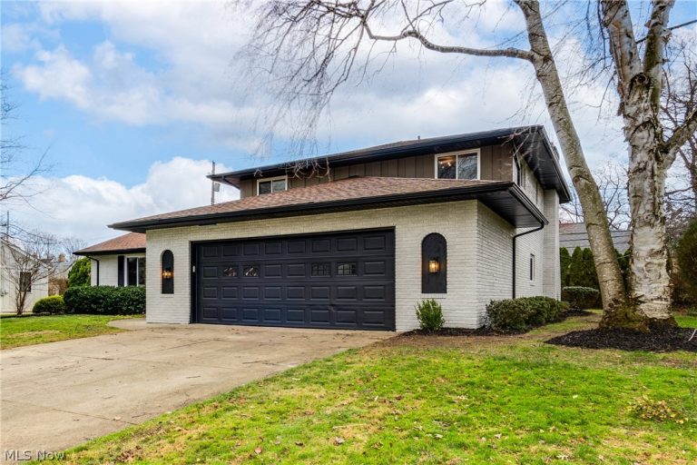 19681 Westover Avenue, Rocky River, OH, 44116