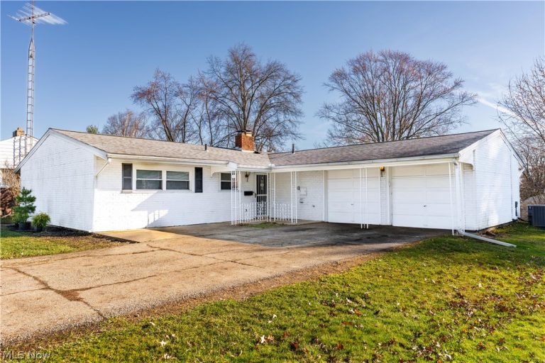 1718 Fernwood Boulevard, Alliance, OH, 44601