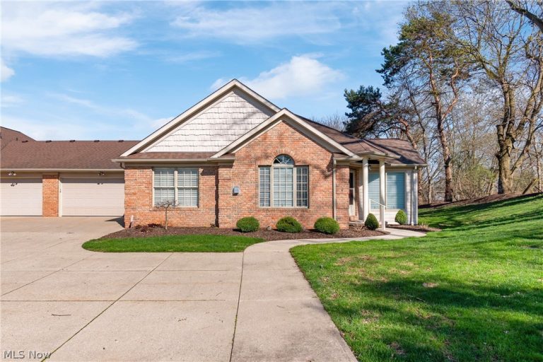 1220 Saint Abigail Street, Hartville, OH, 44632
