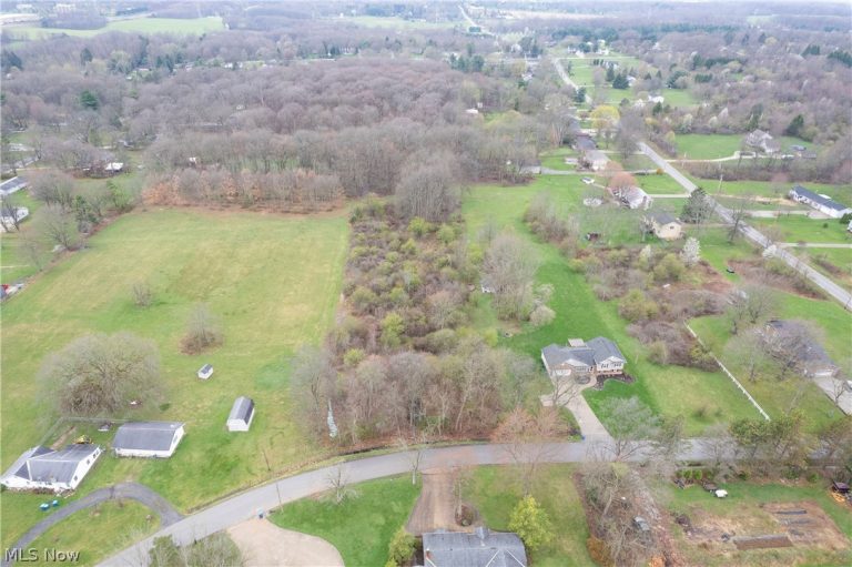 Dutt Road, Norton, OH - Photo 6