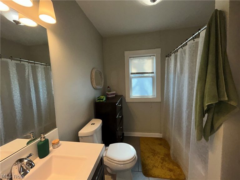 1305 106th Street, Cleveland, OH - Photo 8