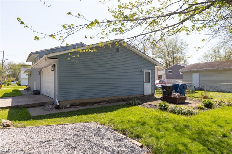 5258 Main Avenue, North Ridgeville, OH - Photo 4