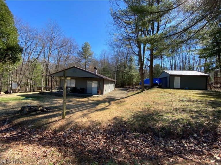2239 Maple Drive, Carrollton, OH, 44615
