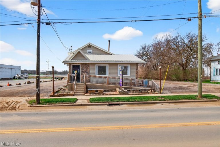 845 Spruce Street, Wooster, OH - Photo 2