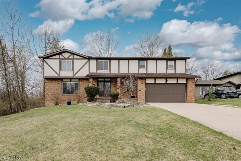 5875 Deepwood Trail, Solon, OH, 44139