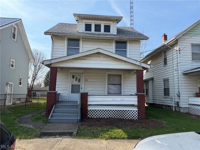 2212 Indiana Way, Canton, OH, 44705