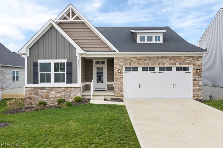 6811 Harrington Court Avenue, Canton, OH, 44721