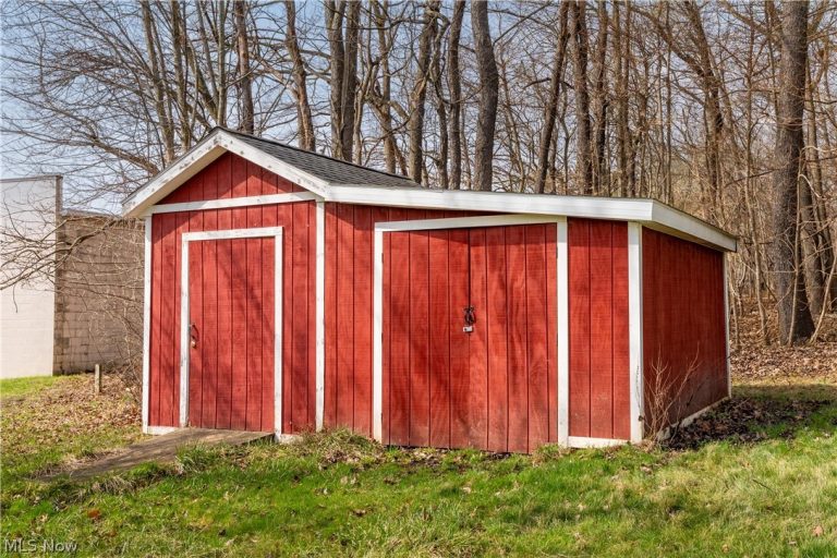 170 Thomas Road, Tallmadge, OH - Photo 8