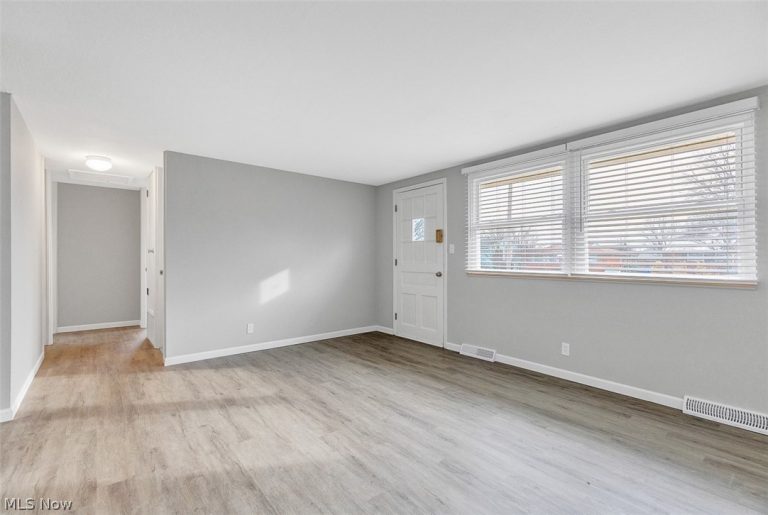 6330 Sandfield Drive, Brook Park, OH - Photo 4
