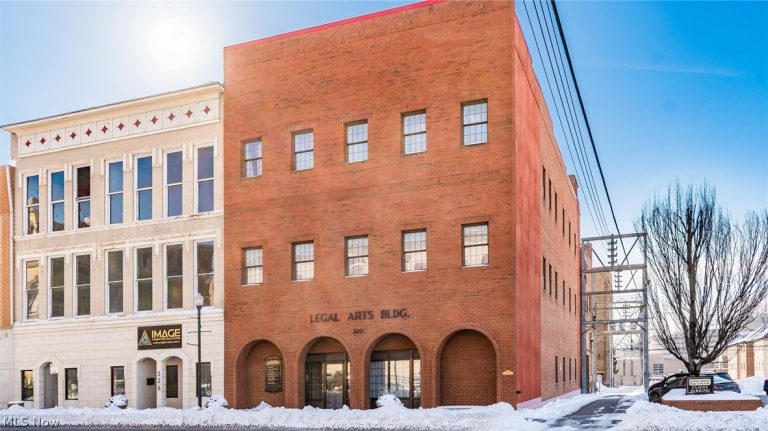320 Main Street #3rd Floor, Zanesville, OH, 43701