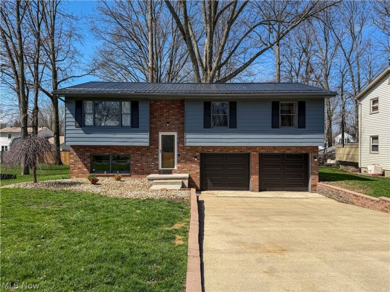 165 Winter Lane, Cortland, OH, 44410