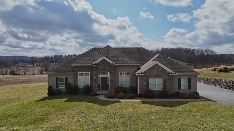 49235 Hickman Road, East Liverpool, OH, 43920
