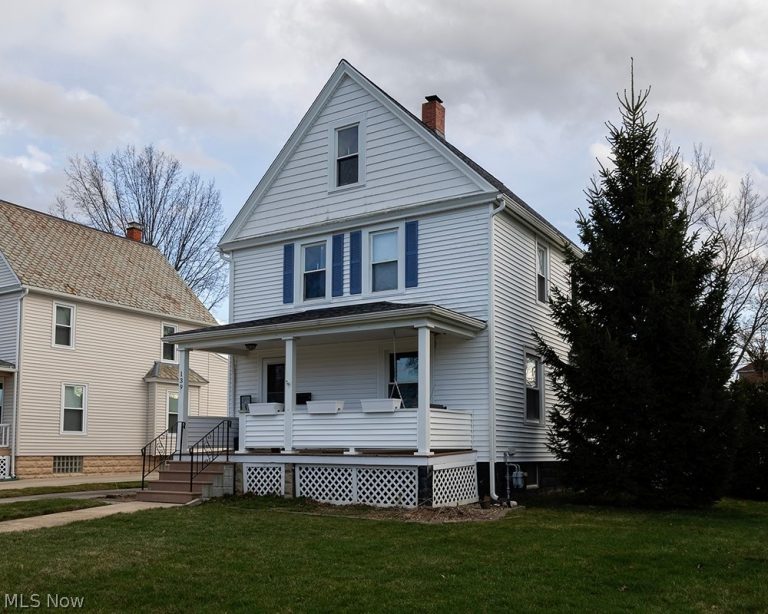 139 Cornell Avenue, Elyria, OH - Photo 3