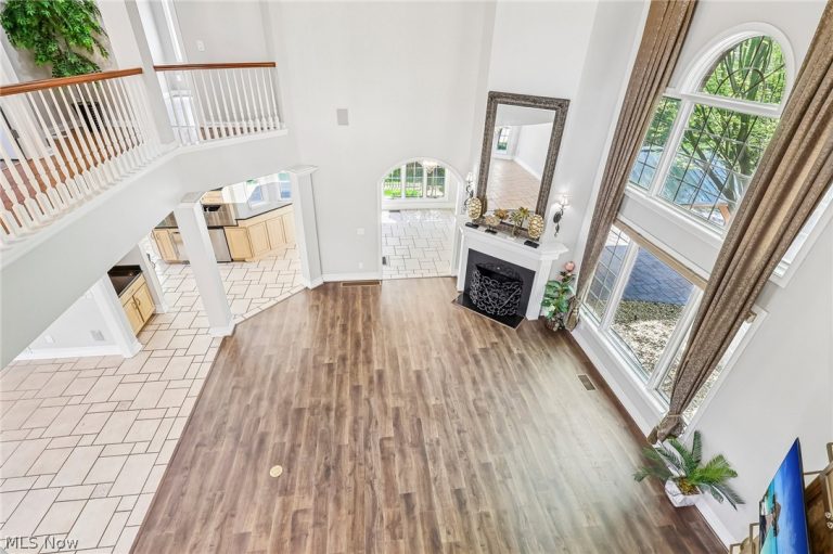 1400 Cobblestone Way, Westlake, OH - Photo 6