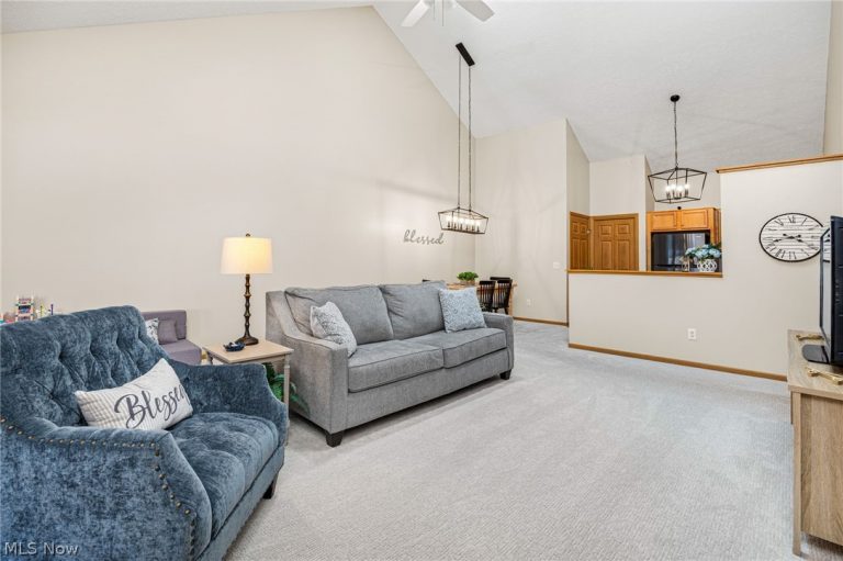 1551 Cambridge Avenue, North Canton, OH - Photo 5