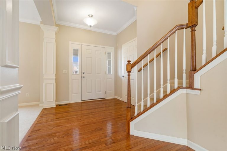 3196 Dunstone Circle, Akron, OH - Photo 3