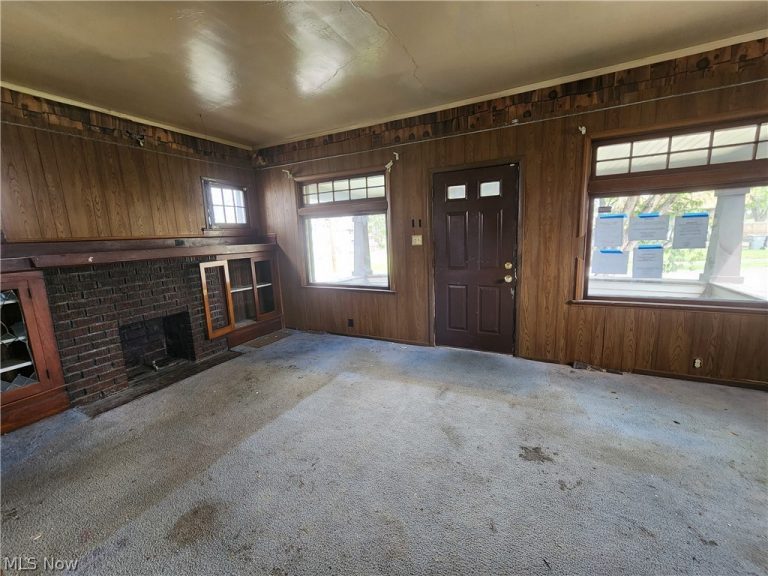 611 Cohasset Drive, Youngstown, OH - Photo 3