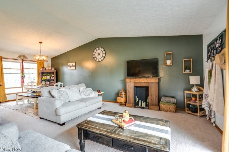 66 Manito Trail, Malvern, OH - Photo 8