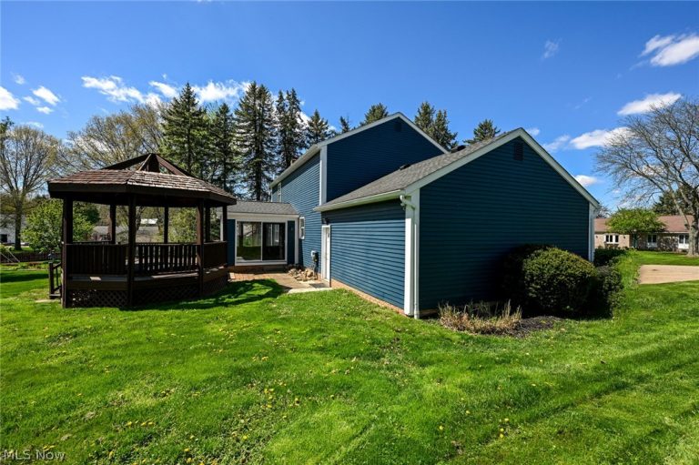 1800 Spotswood Street, Uniontown, OH - Photo 4