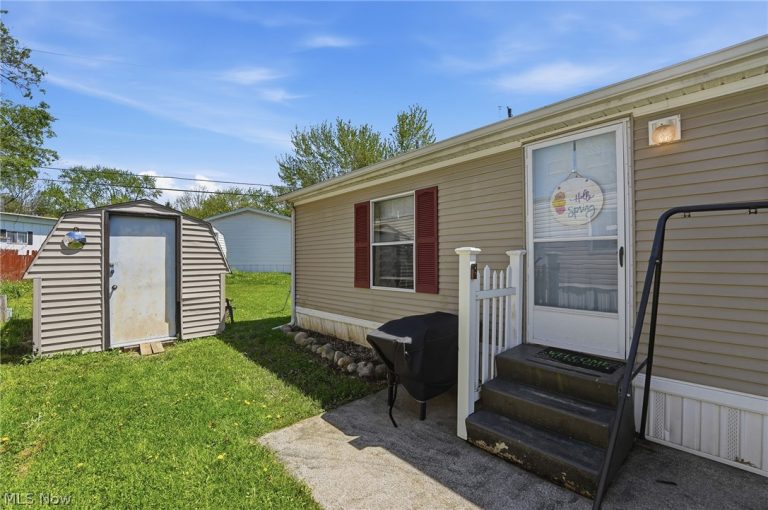 3022 State Route 59 #D11, Ravenna, OH, 44266