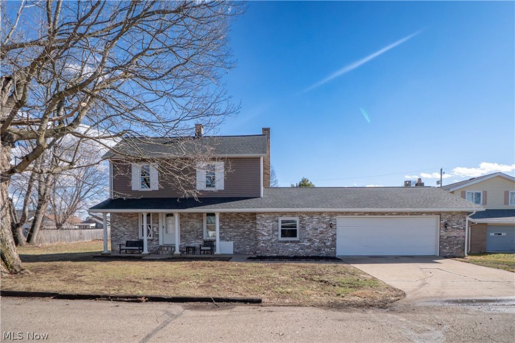 453 Wood Avenue, Newcomerstown, OH