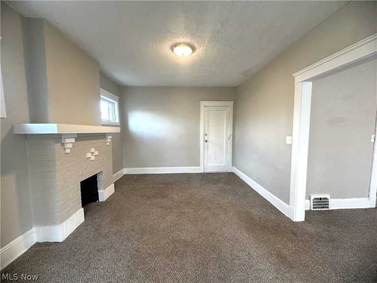 1672 Lockwood Avenue #6, East Cleveland, OH - Photo 8