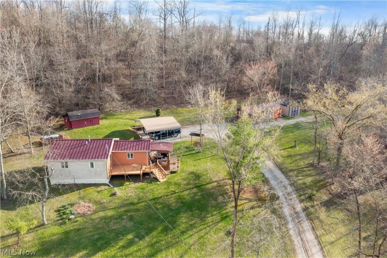 18990 New Gottengen Road, Salesville, OH, 43778