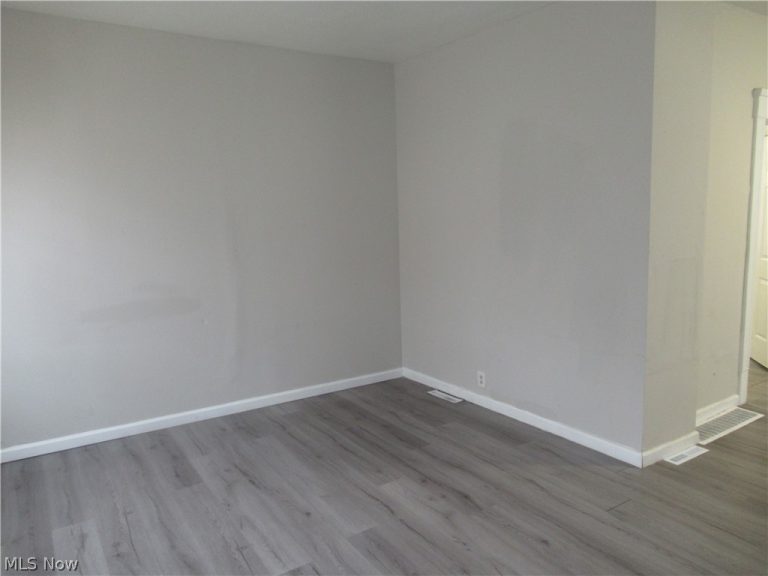 1530 Winchester Avenue, Lakewood, OH - Photo 3
