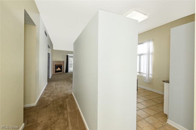 5780 Emerald Ridge Parkway, Solon, OH - Photo 4