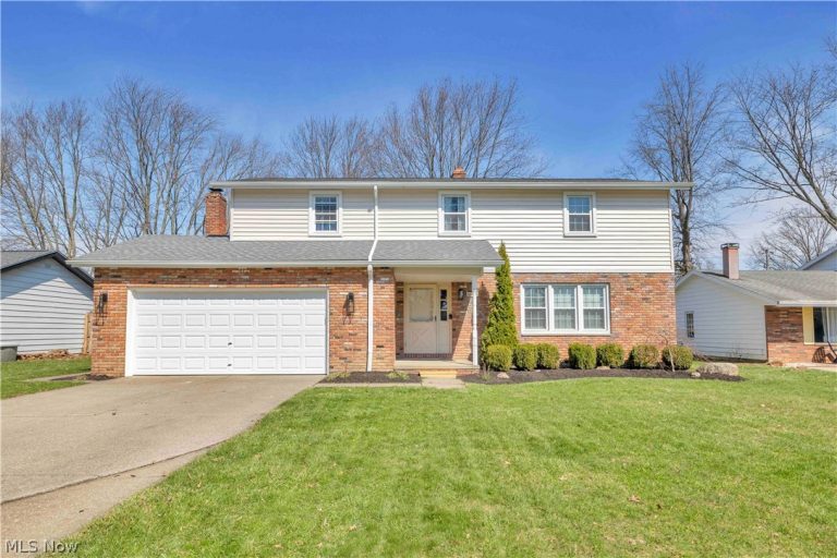 26928 Fairfax Lane, North Olmsted, OH, 44070
