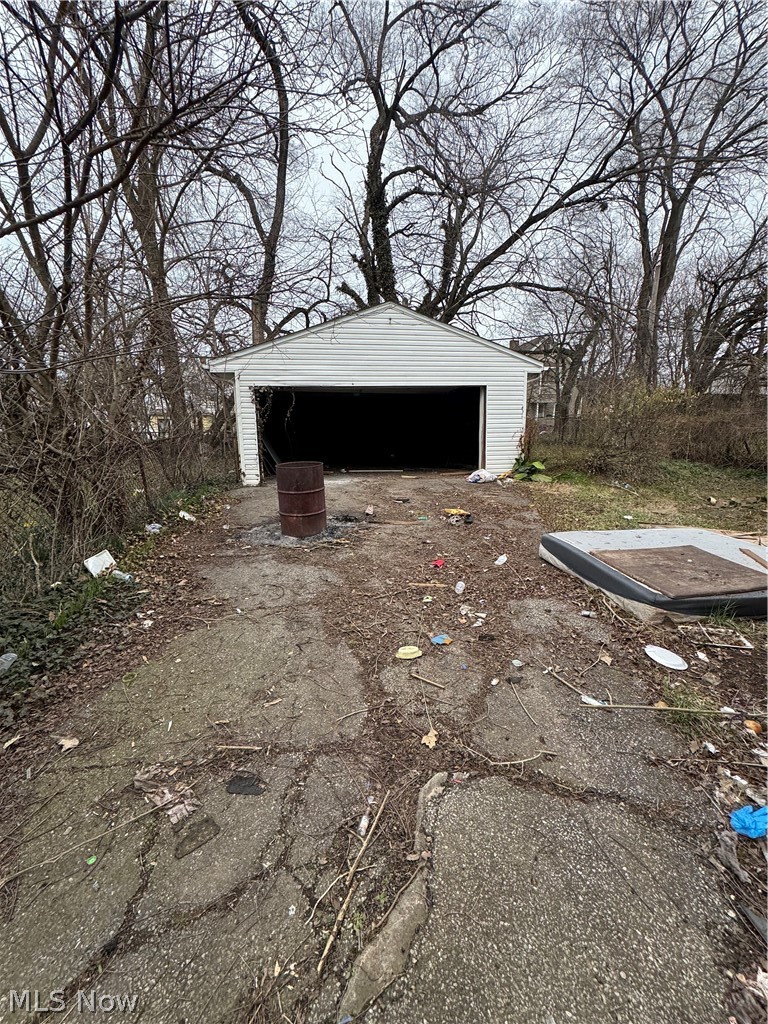 9809 Marah Avenue, Cleveland, OH - Photo 4