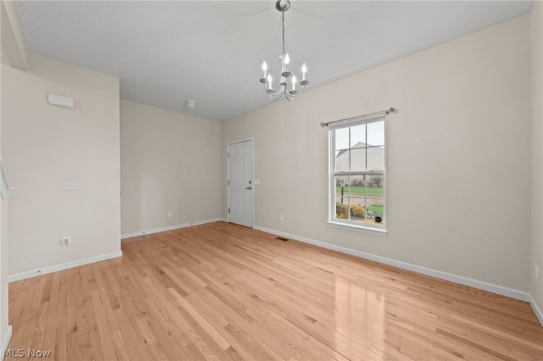 159 Stone Ridge Way, Berea, OH - Photo 5