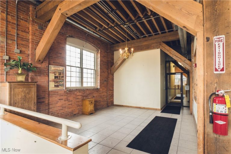 3800 Lakeside Avenue #402, Cleveland, OH - Photo 4