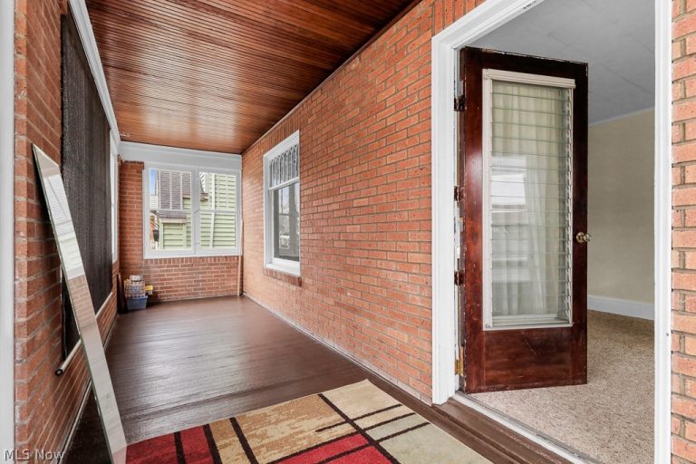 233 Cambridge Street, Alliance, OH - Photo 5