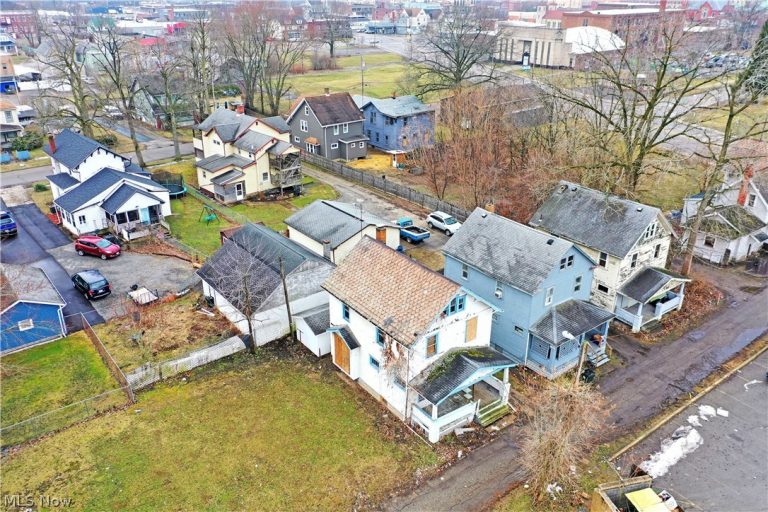 642 St Clair Avenue, Warren, OH - Photo 6