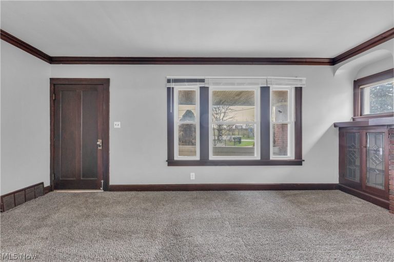 1042 Mozina Drive #1042/DN, Cleveland, OH - Photo 5