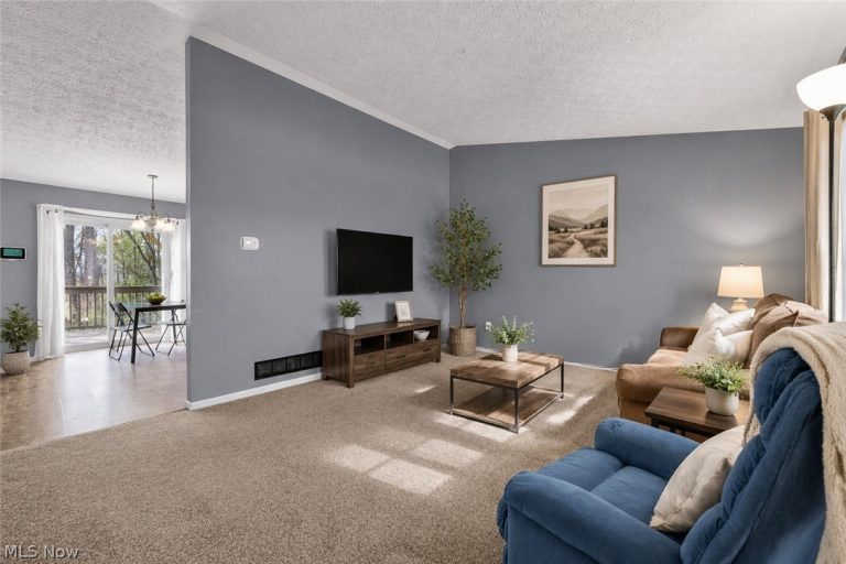 685 Lake Street, Ravenna, OH - Photo 6