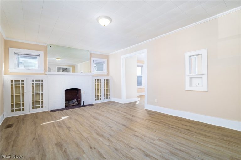 263 Hollywood Boulevard, Steubenville, OH - Photo 3