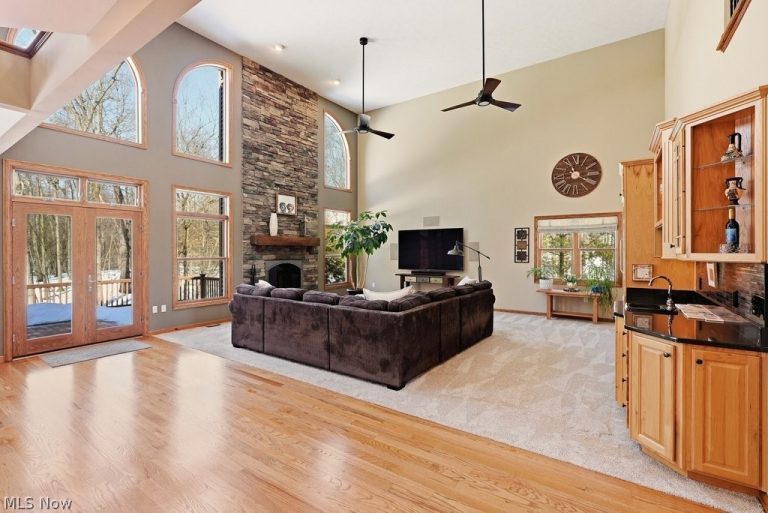 3813 Heathery Circle, Medina, OH - Photo 6