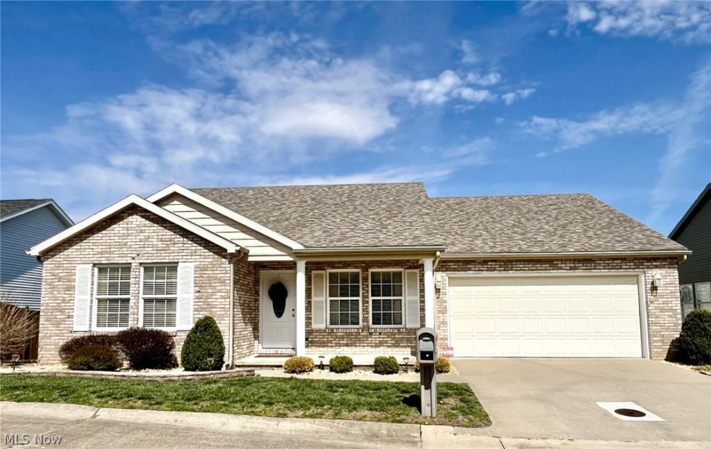 2213 Packard Court, Parkersburg, WV