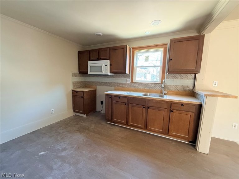 1317 Plum Street, Steubenville, OH - Photo 6