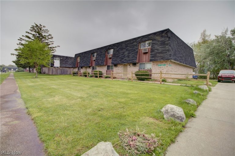 1505 Herbert Drive, Lorain, OH - Photo 2