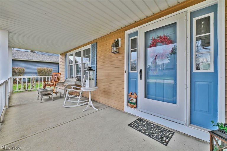 15888 Inglewood Drive, Strongsville, OH - Photo 3