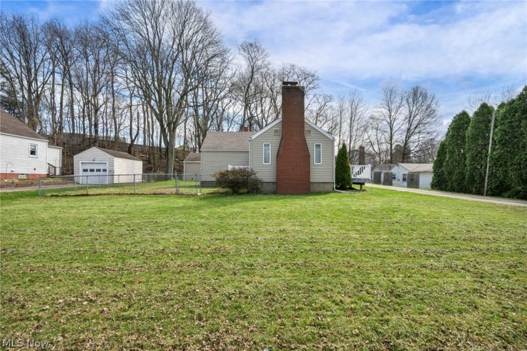 3510 Westview Avenue, Canton, OH - Photo 3