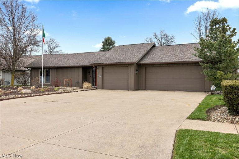 33017 Hidden Hollow Court, North Ridgeville, OH - Photo 3